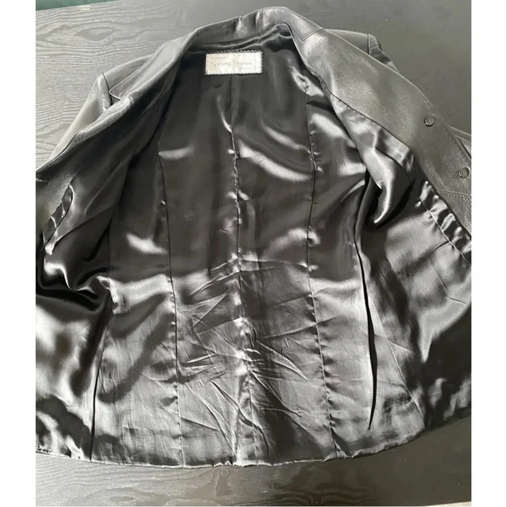 Gorgeous vintage leather blazer